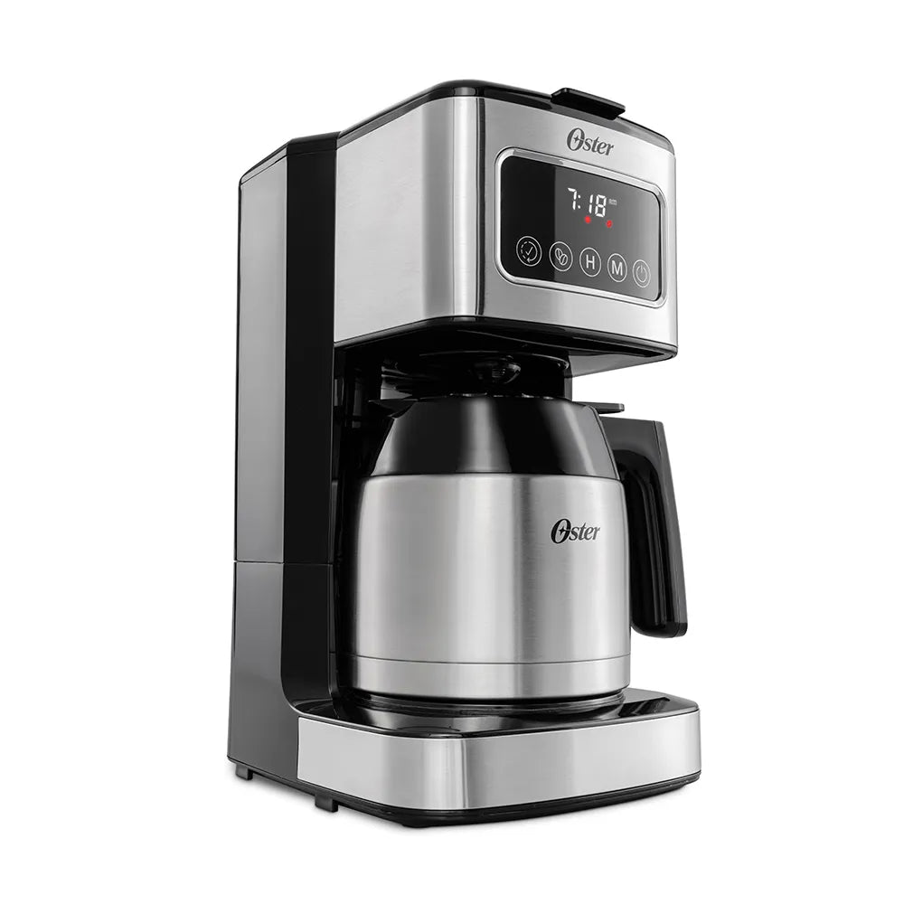 Cafetera programable de 8 tazas con pantalla táctil Oster® BVSTDC4404