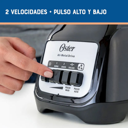 Licuadora Oster  2 velocidades más pulso y vaso de vidrio BLSTKAG-BPB